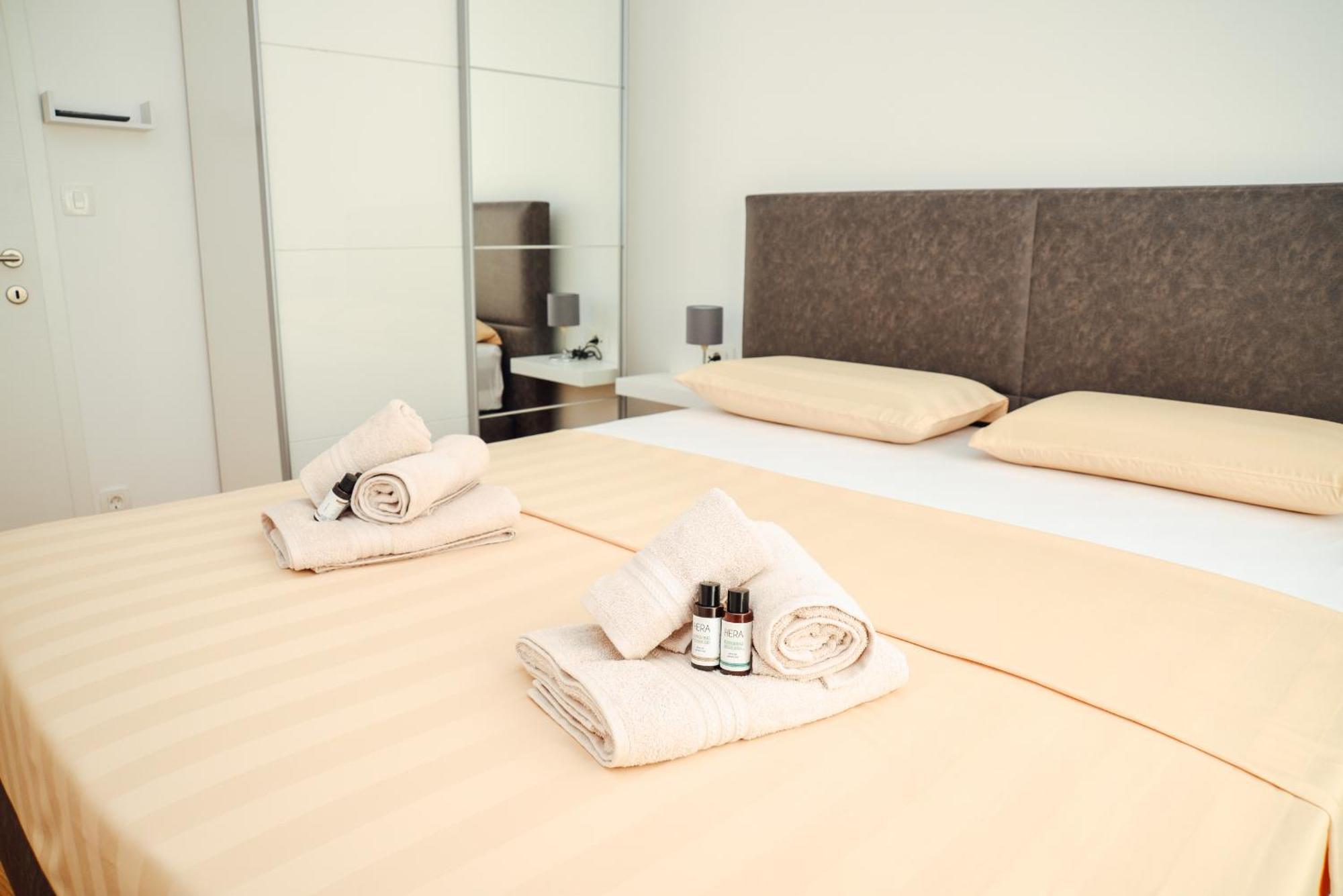 קוטור Sea View Apartment For 4 מראה חיצוני תמונה